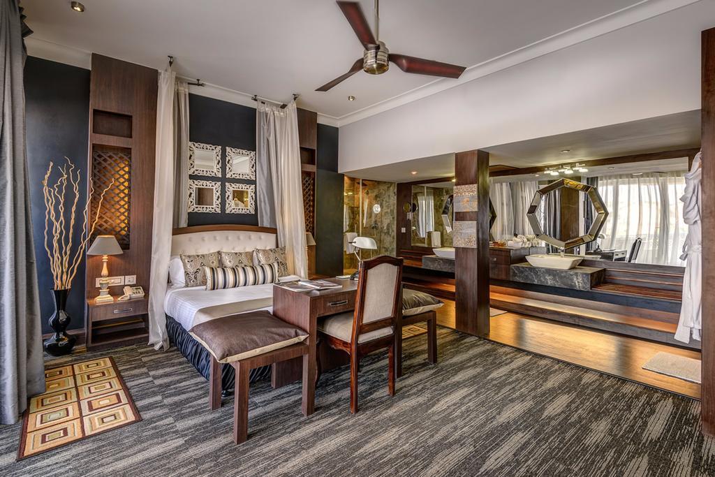กรรม รอยัล ฮาทิ มาฮาล รีสอร์ต Hotel กาเวลอสซิม ภายนอก รูปภาพ